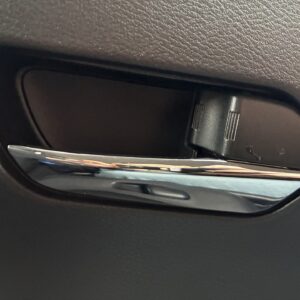 Фото категории «Двери/кузов». Точная деталь уточняется по VIN/OEM.